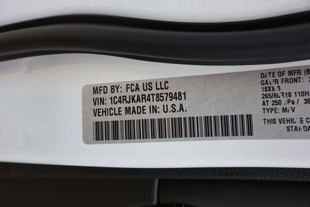 2026 Jeep Grand Cherokee L Laredo Altitude