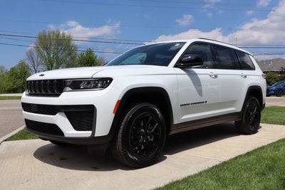 2026 Jeep Grand Cherokee L Laredo Altitude