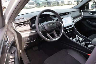 2026 Jeep Grand Cherokee L Laredo Altitude