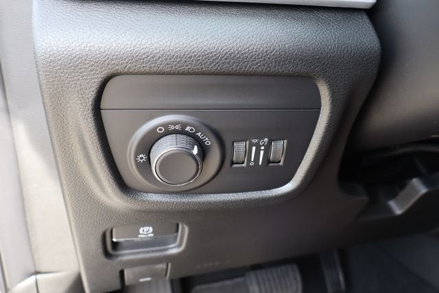 2026 Jeep Grand Cherokee L Laredo Altitude