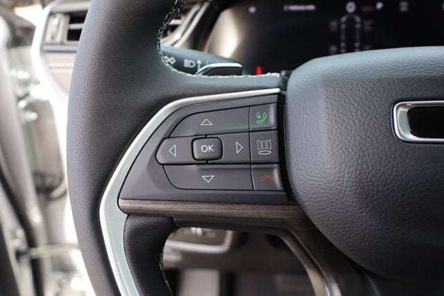 2026 Jeep Grand Cherokee L Laredo Altitude