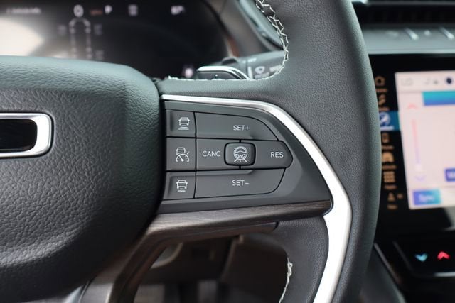 2026 Jeep Grand Cherokee L Laredo Altitude