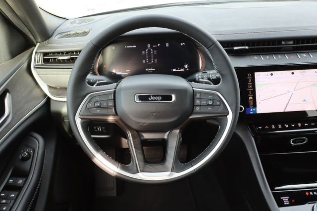 2026 Jeep Grand Cherokee L Laredo Altitude