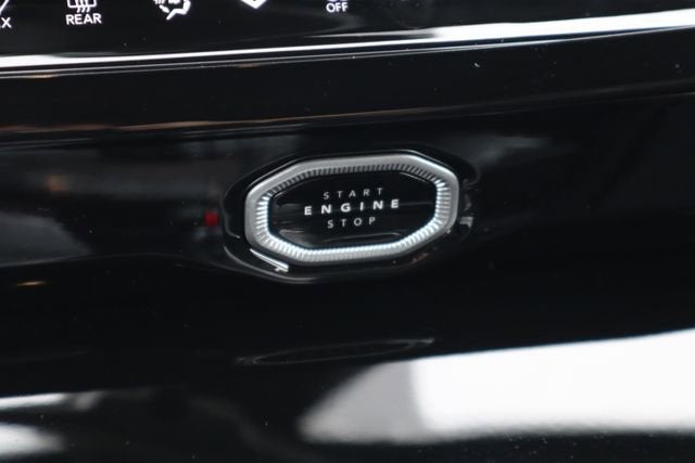 2026 Jeep Grand Cherokee L Laredo Altitude