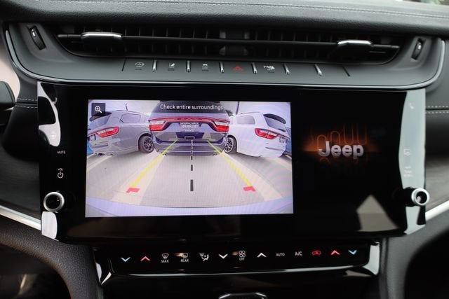 2026 Jeep Grand Cherokee L Laredo Altitude