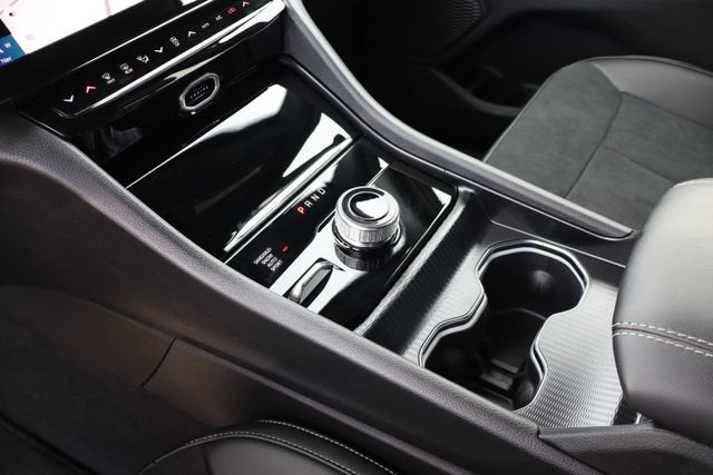 2026 Jeep Grand Cherokee L Laredo Altitude
