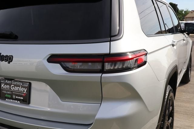 2026 Jeep Grand Cherokee L Laredo Altitude