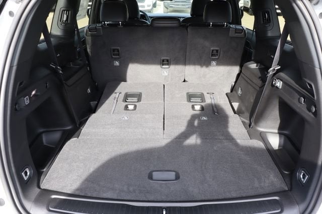 2026 Jeep Grand Cherokee L Laredo Altitude