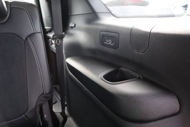 2026 Jeep Grand Cherokee L Laredo Altitude