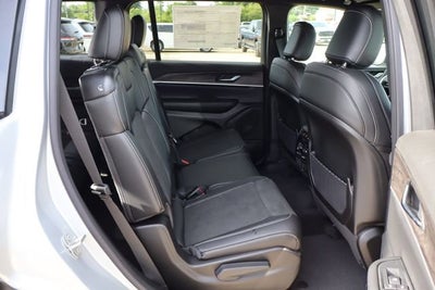 2026 Jeep Grand Cherokee L Laredo Altitude