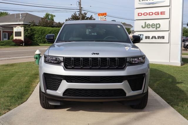 2026 Jeep Grand Cherokee L Laredo Altitude