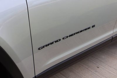 2026 Jeep Grand Cherokee L Laredo Altitude