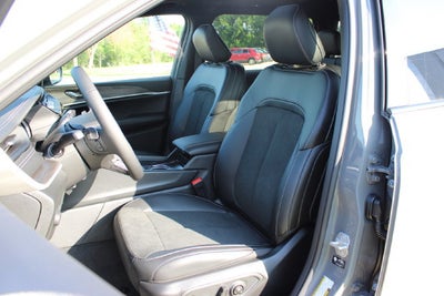 2027 Jeep Grand Cherokee L Laredo Altitude