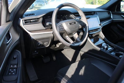 2027 Jeep Grand Cherokee L Laredo Altitude
