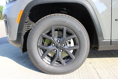 2027 Jeep Grand Cherokee L Laredo Altitude