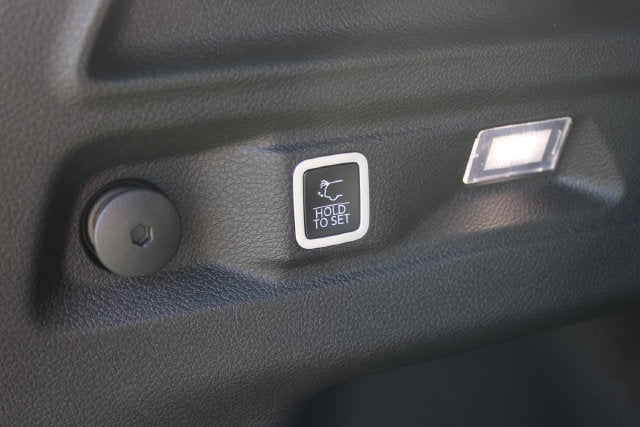 2027 Jeep Grand Cherokee L Laredo Altitude