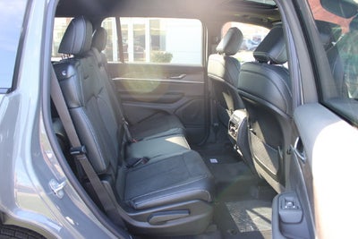 2027 Jeep Grand Cherokee L Laredo Altitude