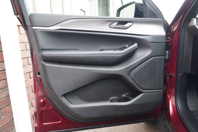 2026 Jeep Grand Cherokee L Laredo Altitude