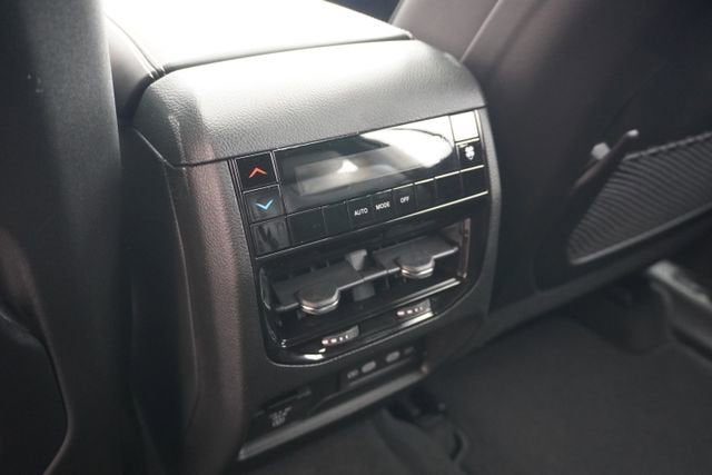 2026 Jeep Grand Cherokee L Laredo Altitude