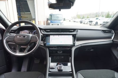 2026 Jeep Grand Cherokee L Laredo Altitude