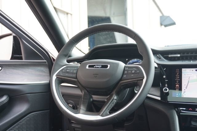 2026 Jeep Grand Cherokee L Laredo Altitude