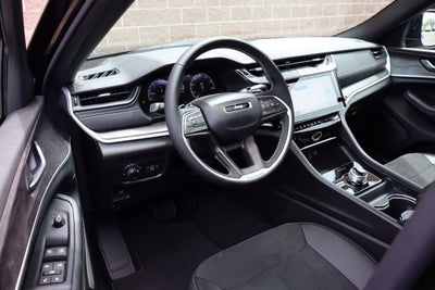 2026 Jeep Grand Cherokee L Laredo Altitude