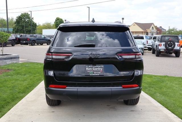 2026 Jeep Grand Cherokee L Laredo Altitude
