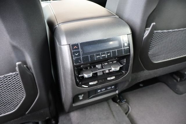 2026 Jeep Grand Cherokee L Laredo Altitude