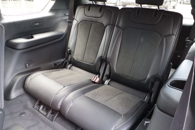 2026 Jeep Grand Cherokee L Laredo Altitude