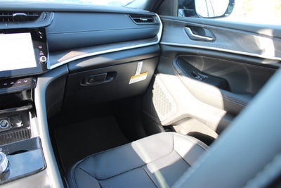 2027 Jeep Grand Cherokee L Limited Reserve
