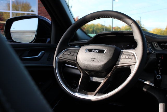 2027 Jeep Grand Cherokee L Limited Reserve