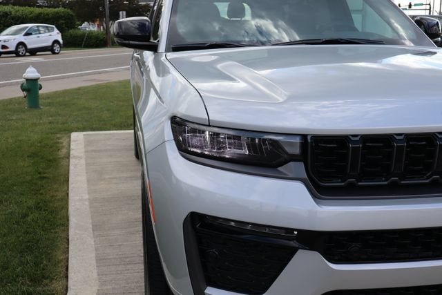 2026 Jeep Grand Cherokee L Limited Reserve