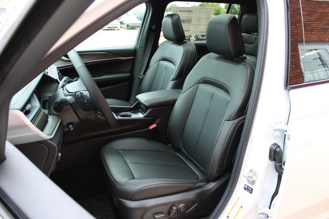 2026 Jeep Grand Cherokee L 85th Anniversary Edition