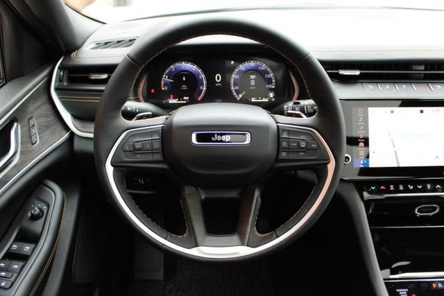 2026 Jeep Grand Cherokee L 85th Anniversary Edition