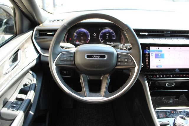 2026 Jeep Grand Cherokee L 85th Anniversary Edition