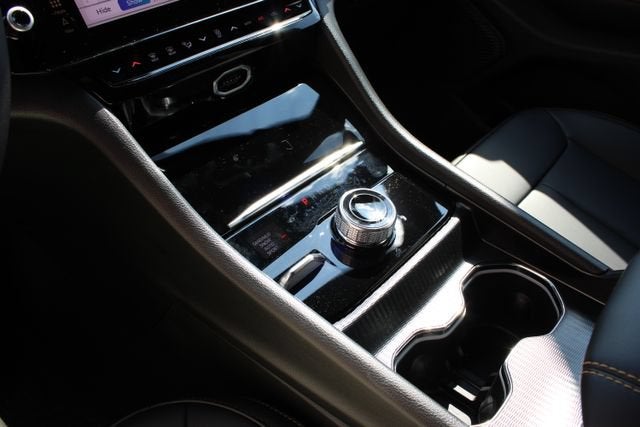 2026 Jeep Grand Cherokee L 85th Anniversary Edition