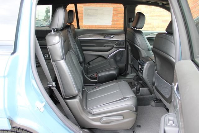 2026 Jeep Grand Cherokee L Limited Reserve