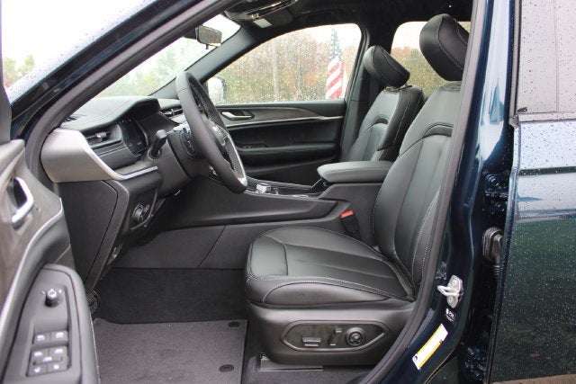 2027 Jeep Grand Cherokee L Limited
