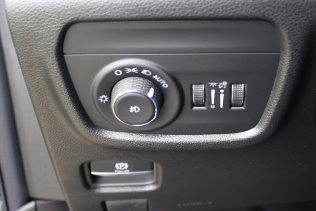 2027 Jeep Grand Cherokee L Limited