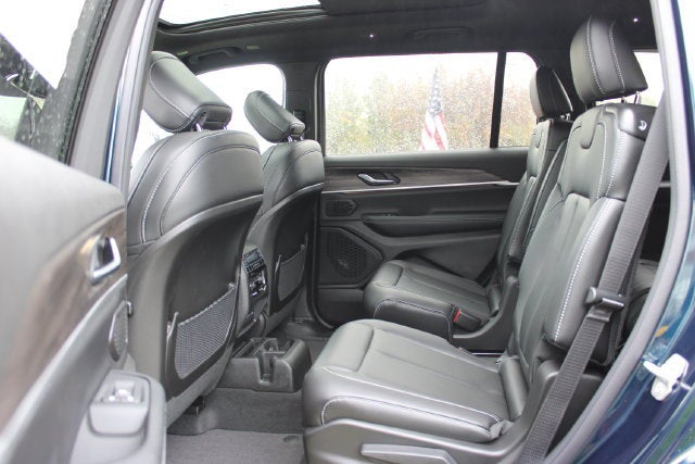 2027 Jeep Grand Cherokee L Limited