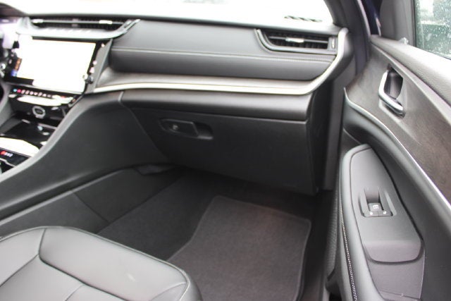 2027 Jeep Grand Cherokee L Limited
