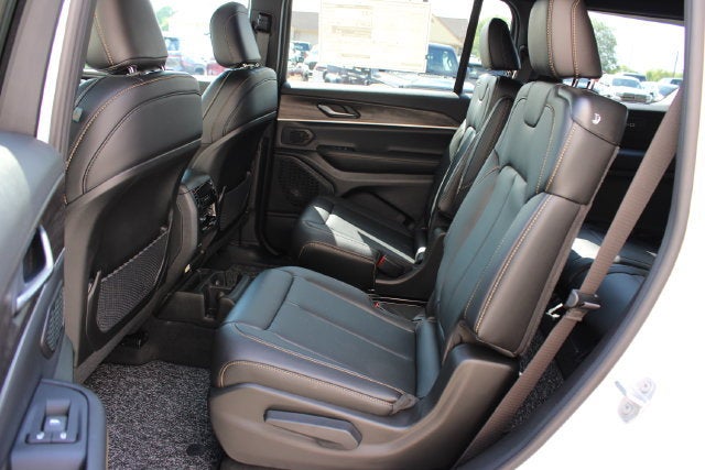 2026 Jeep Grand Cherokee L 85th Anniversary Edition