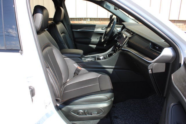 2026 Jeep Grand Cherokee L 85th Anniversary Edition