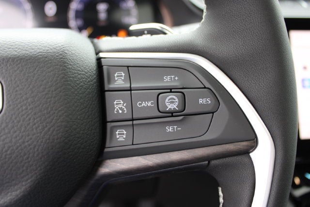 2027 Jeep Grand Cherokee L Limited Reserve