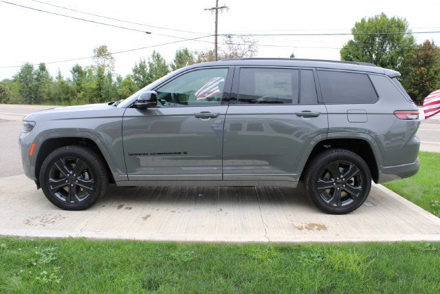 2027 Jeep Grand Cherokee L Limited Reserve