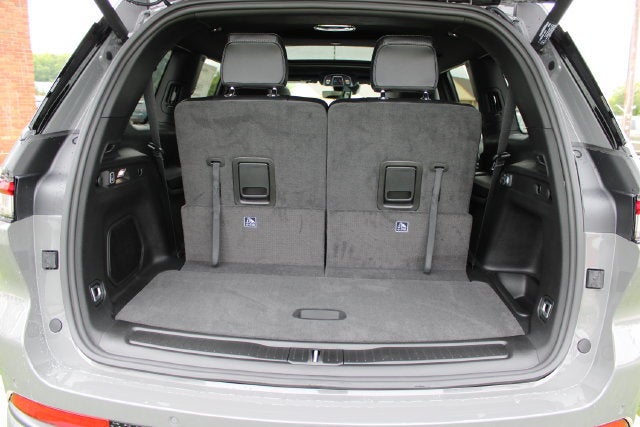 2027 Jeep Grand Cherokee L Limited Reserve