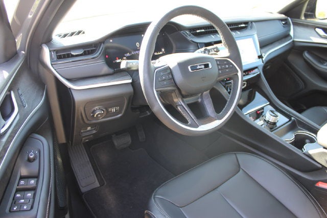 2027 Jeep Grand Cherokee L Limited