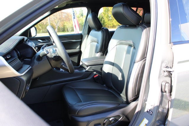 2027 Jeep Grand Cherokee L Limited