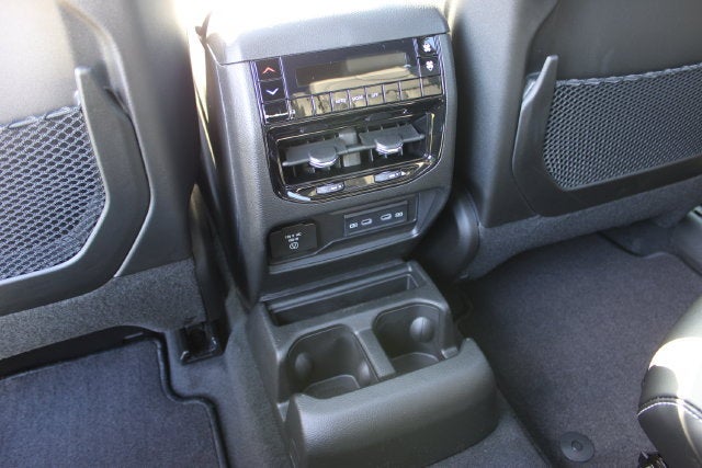 2027 Jeep Grand Cherokee L Limited
