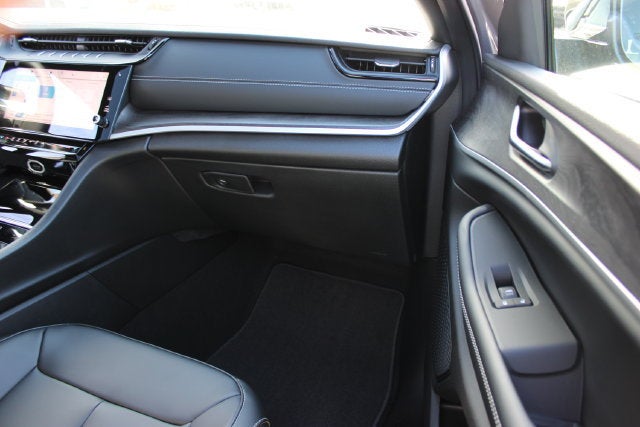 2027 Jeep Grand Cherokee L Limited